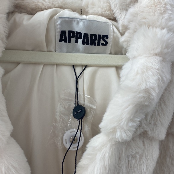 Cream fake fur - Picture 2 of 3